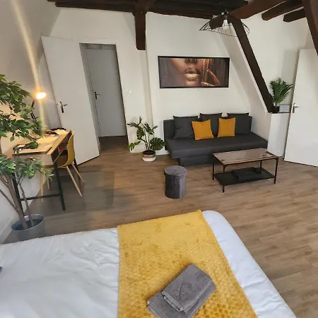 Ferienwohnung L'Etape Tourangelle Tours Exterior foto